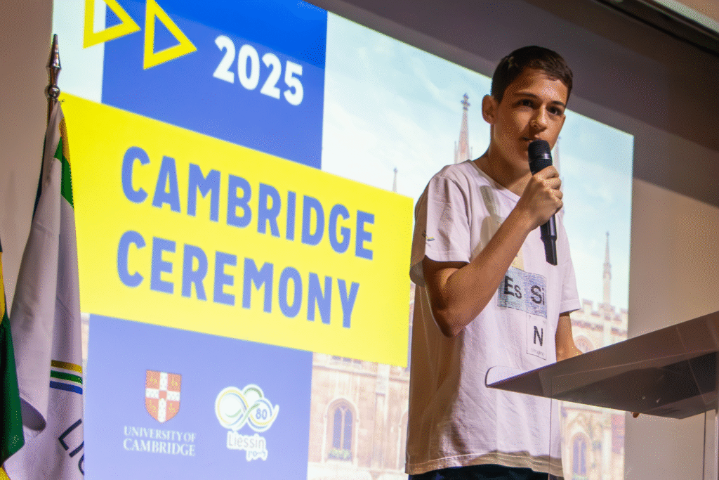 Currículo bilíngue